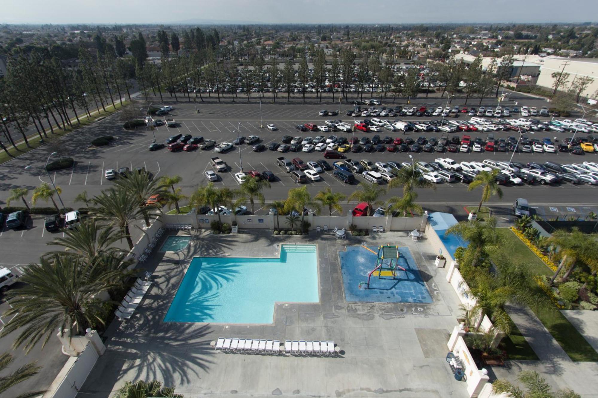 Knott'S Hotel Buena Park Exterior photo